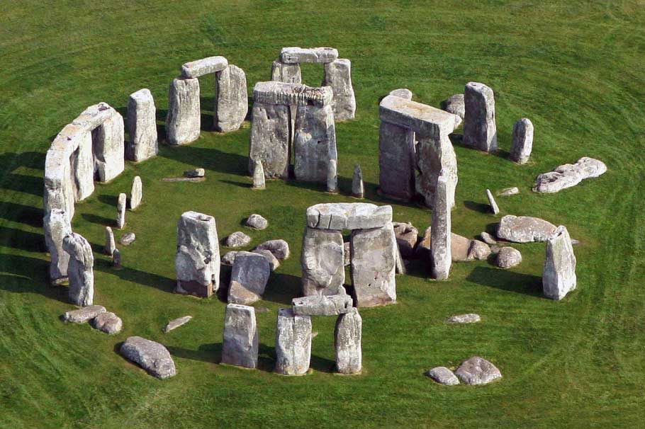Alors que la Lune cessera de se terminer début 2025, les experts ont exploré une nouvelle théorie sur l&rsquo;influence de la Lune sur la conception de Stonehenge