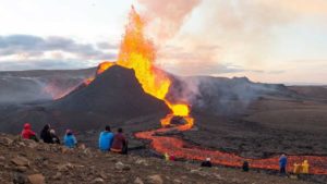 The Earth’s Crust Doesn’t Stop – Scientists Discover Old and New Continents