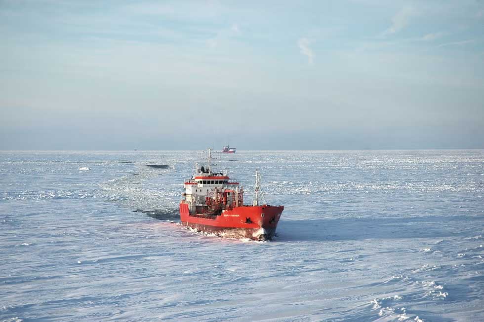 La hausse des températures dans l’Arctique aura un impact sur l’économie mondiale. Les scientifiques surveillent la transformation de l’Arctique sous l’effet du changement climatique